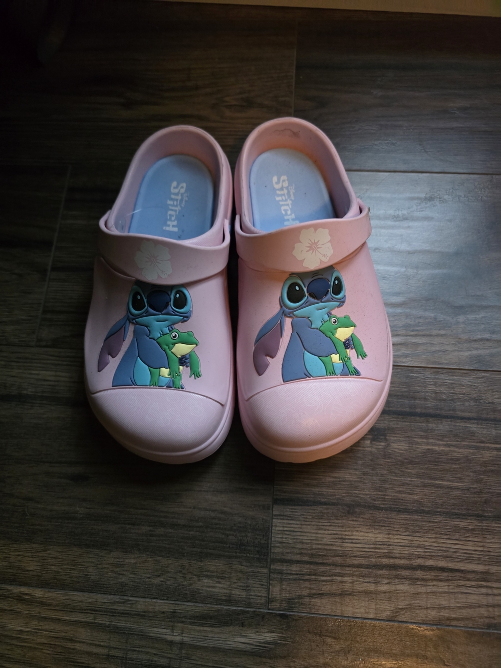 Kids Pink Slip-On Clogs with Stitch Graphic